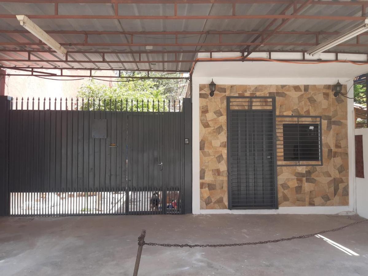 Habitacion En Casa Zona Asunción Exteriér fotografie